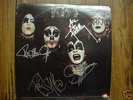 KISS SELF TITLED RARE VINYL LP SIGNED AUTOGRAPH ALBUM