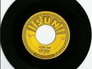 ELVIS PRESLEY 45rpm record SUN Label Mystery Train rare
