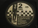 ELVIS COSTELLO I CANT STAND UP TT7  PAPER LABEL  2 TONE
