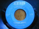 SURF 45 rpm THE TORNADOES on AERTAUN lb PHANTOM SURFER