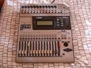 YAMAHA 01V DIGITAL MIX CONSOLE