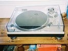2 Technique turntables MK 1200