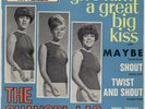 Rare 45 T EP THE SHANGRI-LAS  Give him a great big kiss
