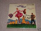 RARE SIGNED JULIE ANDREWS SOUND OF MUSIC VINYL LP