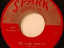 ROBINS 45 SPARK 103 NM '54 DOO-WOP RIOT IN CELL BLOCK 9