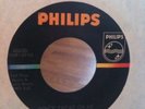 Kit and the Outlaws:  Killer Garage punk 45   LISTEN