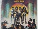 KISS - LOVE GUN - ORIG PRESS W/UNCUT GUN & ALL INSERTS