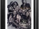 V. RARE AUTOGRAPH - PEARL JAM - MINT SIGNED ORIGINAL