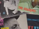 45T EP F SINATRA THE SHADOWS // autographe THE PLATTERS