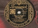 LOUIS ARMSTRONG. A KISS TO BUILD A DREAM ON. 78rpm EX-