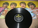 BEATLES UK SGT PEPPERS LHCB-YELLOW BLACK MONO 1ST PRESS
