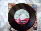 JUKE BOX SPECIAL VOGUE JOHNNY HALLYDAY