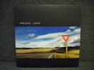 PEARL JAM YIELD ORIG. 1998 VINYL LP WITH DIE-CUT SLEEVE