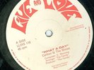 CARLTON & THE SHOES -WHAT A DAY UK LIVE & LOVE 12
