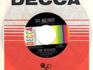 OUTCASTS garage rock 45 DECCA “Set Me Free” nice  HEAR