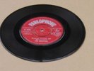 THE BEATLES-PLEASE PLEASE ME-RARE  'RED LABEL'