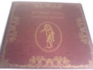 JETHRO TULL Living In The Past Ex+ UK 72 2LP/book *