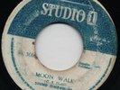 BOSS -Moon Walk(MAN PON SPOT)-Sir Harry/J Mittoo-LISTEN