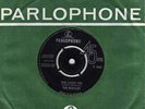 THE BEATLES SHE LOVES YOU ORIGINAL UK 45 DECCA PRESS