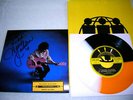 WANDA JACKSON Third Man Tri-Color Jack White Autograph
