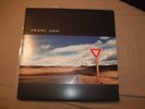 PEARL JAM yield LP orig die cut cover NM unplayed