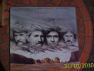 HIGHWAYMAN JENNINGS NELSON CASH KRISTOFFERSON SIGNED A1