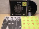 KRAFTWERK - RADIO AKTIVITÄT *WITH STICKERBOGEN* RARE LP