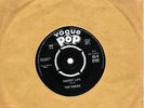 VERY RARE 45  THE ROBINS  CHERRY LIPS  VOGUE POP  45