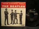 The Beatles She Loves You 45 RPM ON SWAN S-4152