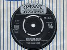 London Atl 9768 The High Keys Que Sera, Sera MINT