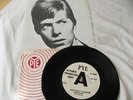 DAVID BOWIE CAN'T HELP THINKING ABOUT ME PYE 1966 DEMO