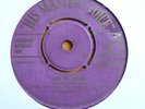 ELVIS PRESLEY LOVE ME TENDER  HMV  POP253 GOLD