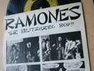 THE RAMONES. THE BLITZKRIEG BOP. RARE 1976 7