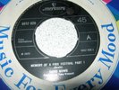 DAVID BOWIE MEMORY OF A FREE FESTIVAL PART 1&2 .1ST ISS
