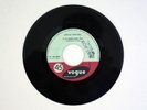 Johnny Hallyday Sp Juke-box Hey Pony / Si Tu Restes Avec Moi  V.  45-845 BIEM