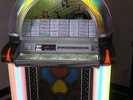 ROCK OLA JUKE BOX PLAYS 45 BUBBLER
