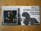 2 Singles von Bruce Springsteen (u.a. tenth avenue freeze-out)