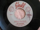 PYRAMIDS  ANKLE BRACELET/HOT DOG DOOLY WAH   VG++  1958  45 DOO WOP