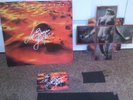GUNS N'ROSES - LE BEAU GESTE SHAPED PICTURE DISC + POSTCARD