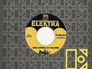 LOVE   SHE COMES IN COLORS / ORANGE SKIES   NM UNPLAYED 45