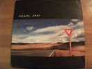 PEARL JAM YIELD LP RECORD ORIGINAL VG++