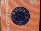 THE FAIRIES DON'T THINK TWICE , IT'S ALRIGHT DECCA VINYL EX