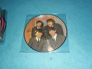 TRES BEAU 33T PICTURE DISC WITH  THE BEATLES  SERIE LIMITEE
