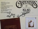 CARPENTERS-SINGLES 1974-1978 (SIGNED BY KAREN CARPENTER, A&M LP, NEAR MINT)