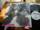 MALARIA BEAT THE DISTANCE IN MINT TOP ZUSTAND