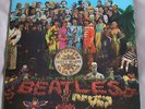 THE BEATLES. SGT PEPPERS LONELY HEARTS CLUB.  FIRST PRESS. YELLOW & BLACK  LABEL