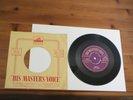 ELVIS PRESLEY  HOUND DOG PURPLE AND GOLD HMV ORIGINAL NEAR MINT. 7