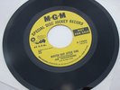 The Invitations on MGM K-13666 Watch out Little Girl Northern Soul M- Listen