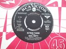 NM UK 45 - RCA - NEAL HEFTI - BATMAN THEME