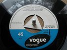 Crawford Brothers Original Vogue 45 / V 9077...UK 45 R/B Hot Stroller